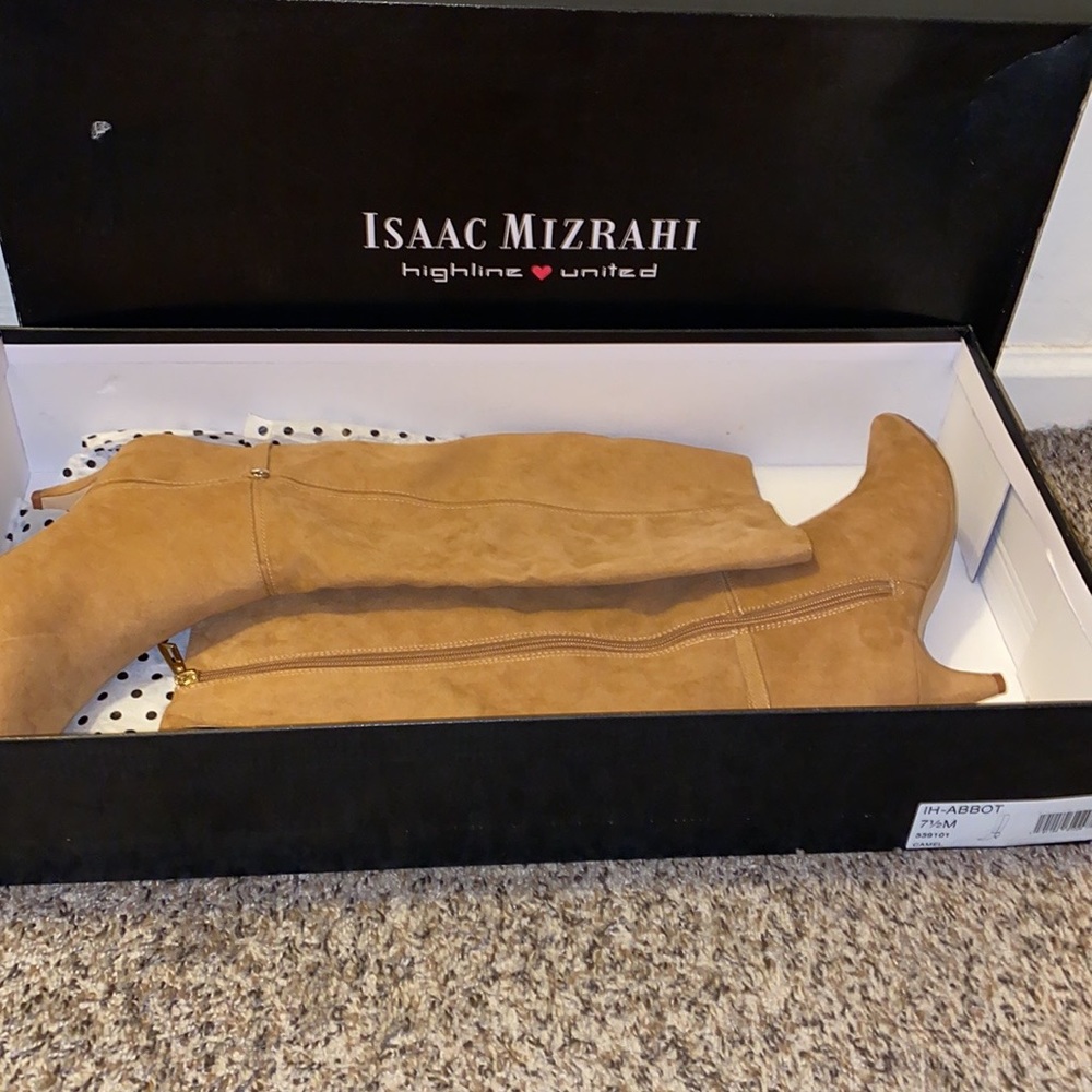 7 1/2 M, camel, Isaac Mizrahi boots